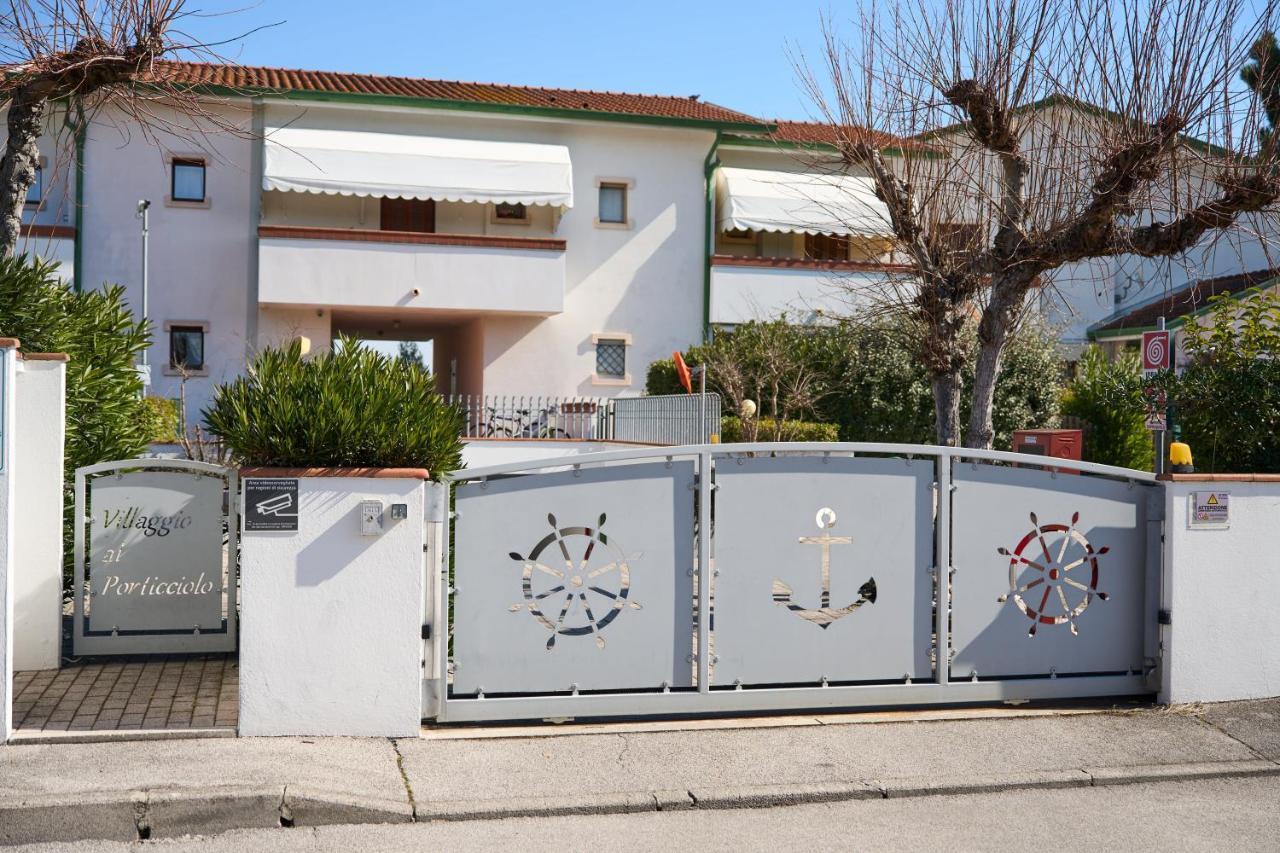 Appartamento Al Porticciolo-Residence Con Piscina-Cavallino Treporti Luaran gambar