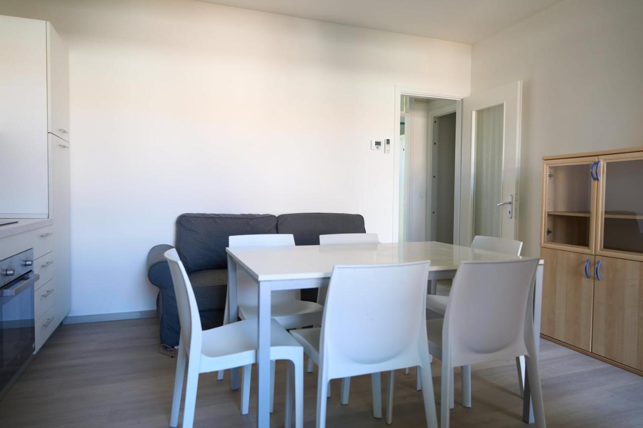 Appartamento Al Porticciolo-Residence Con Piscina-Cavallino Treporti Luaran gambar